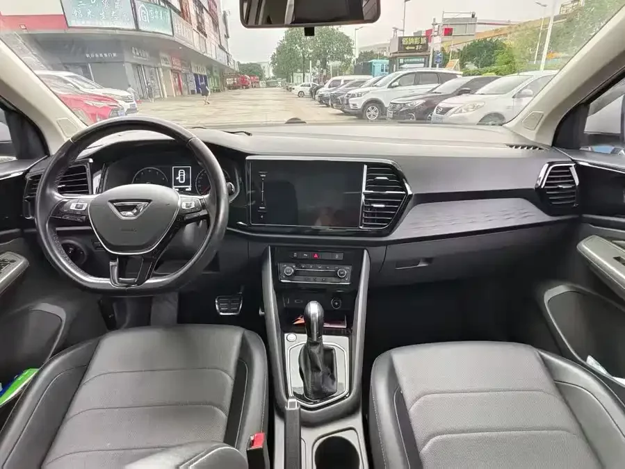 Jetta VS5