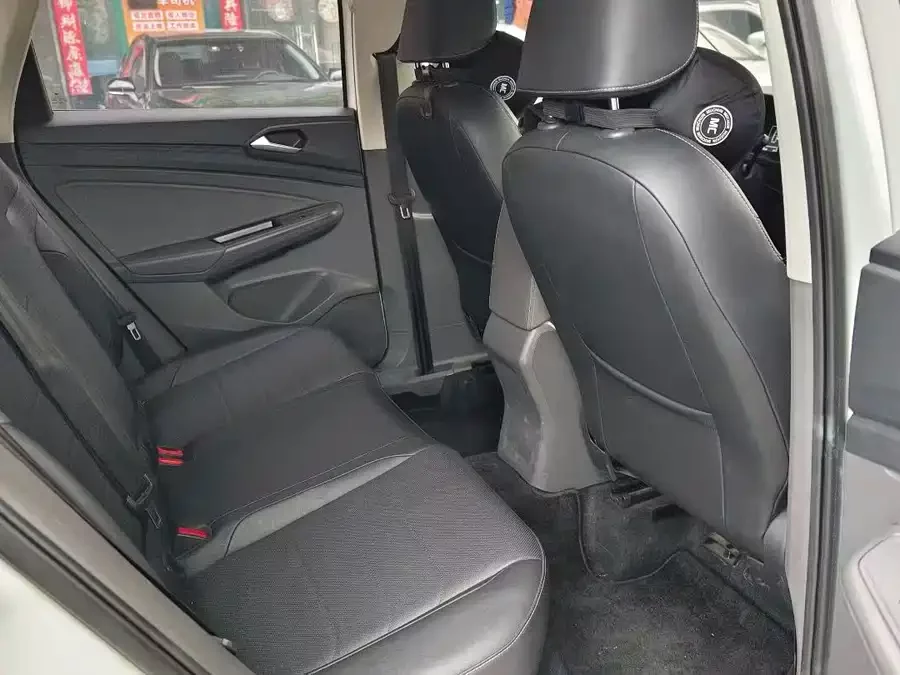 Jetta VS5