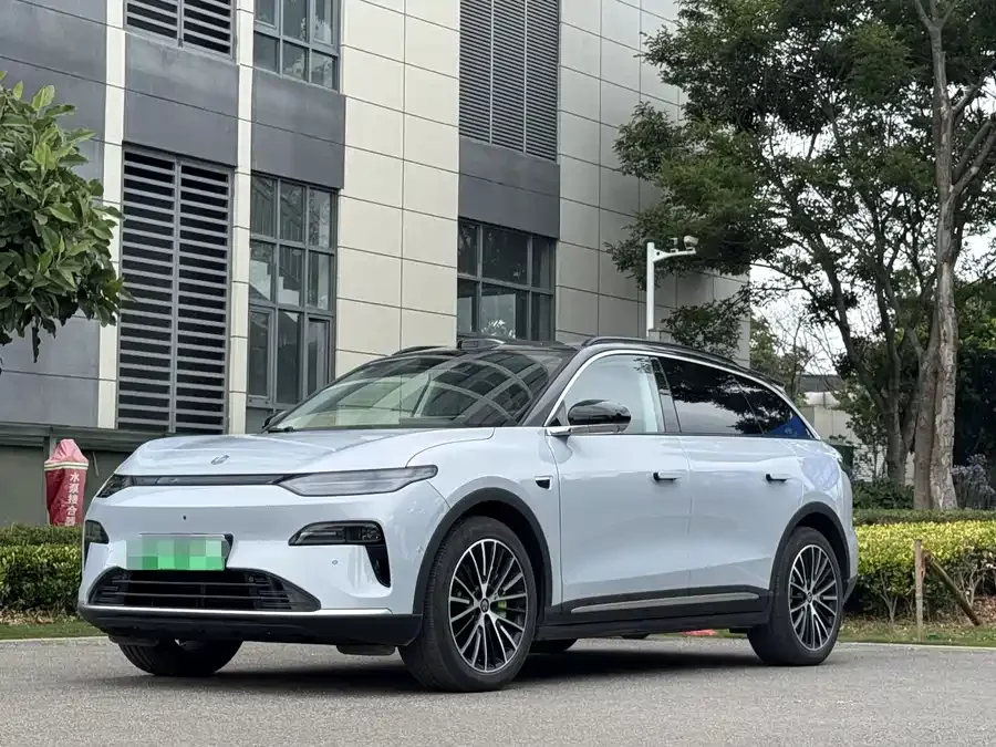 Leapmotor C11