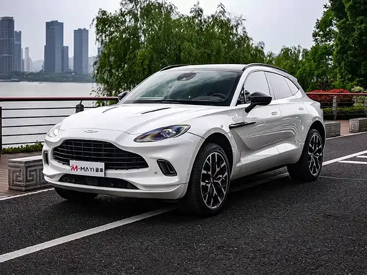 Aston Martin DBX