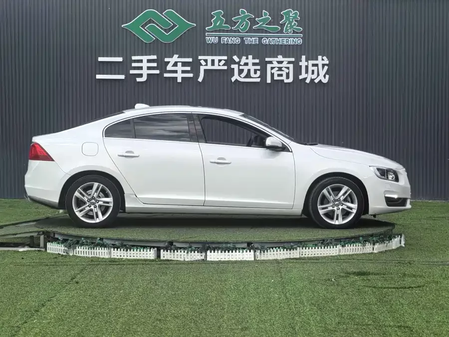 Volvo S60