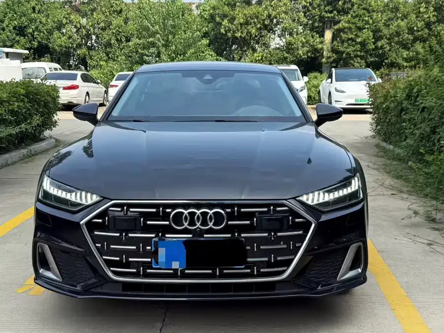 Audi A7L