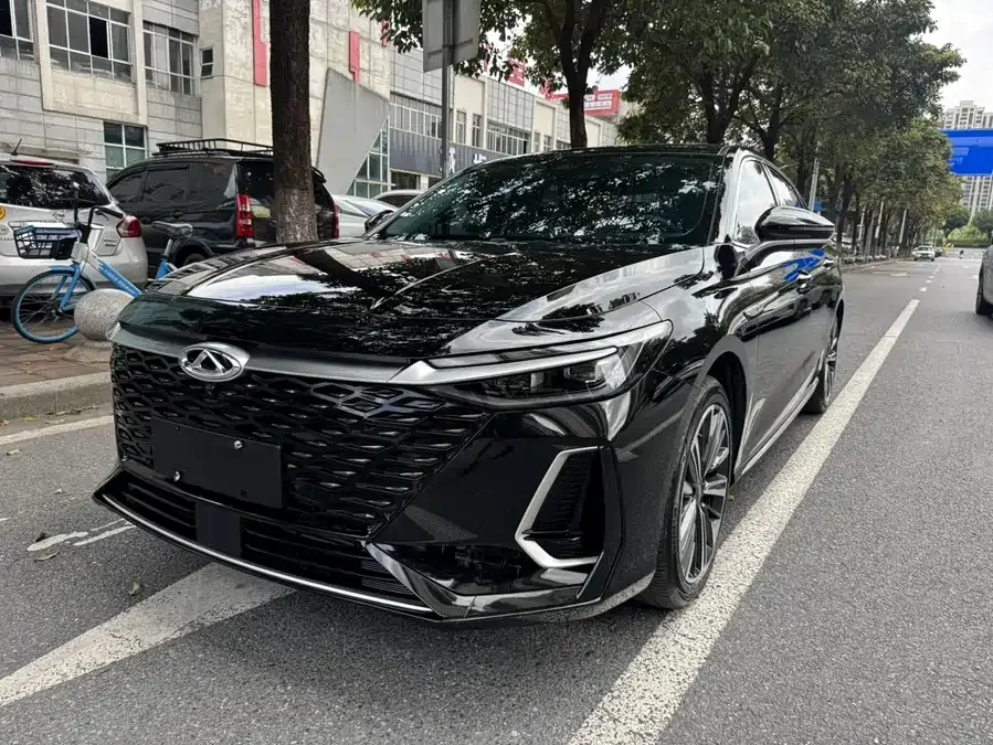 Chery Arrizo 8