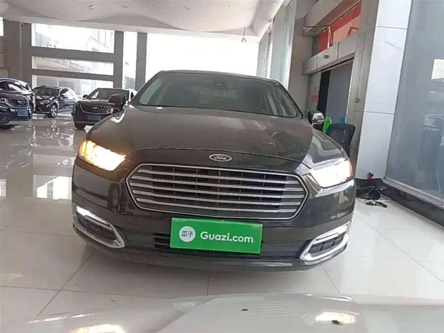 Ford Taurus