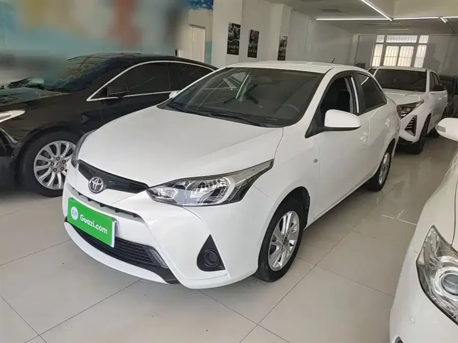Toyota YARiS L Enjoy
