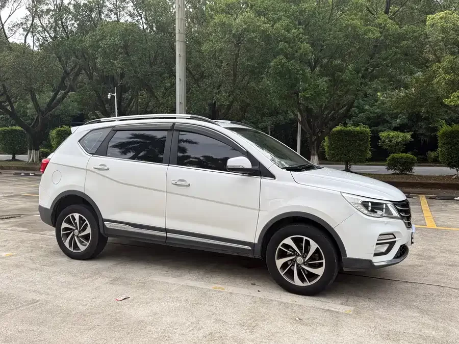 Baojun 560