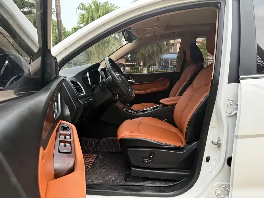 Baojun 560
