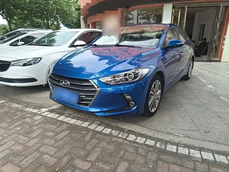 Hyundai elantra