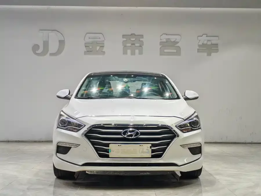 Hyundai Mistra