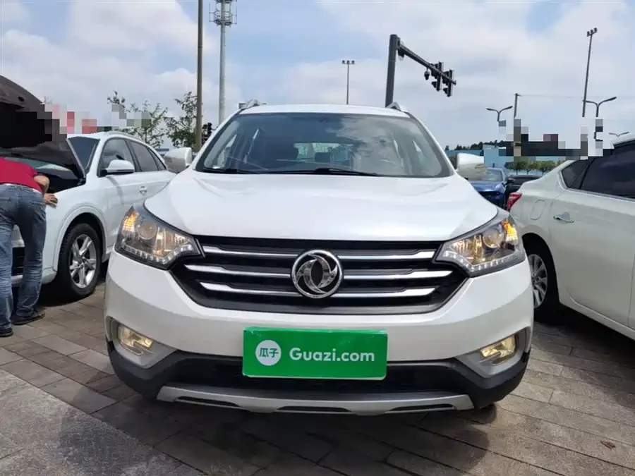 Dongfeng AX7