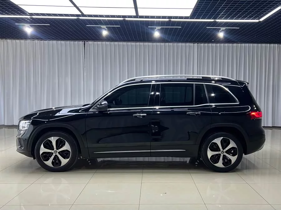 Mercedes Benz GLB