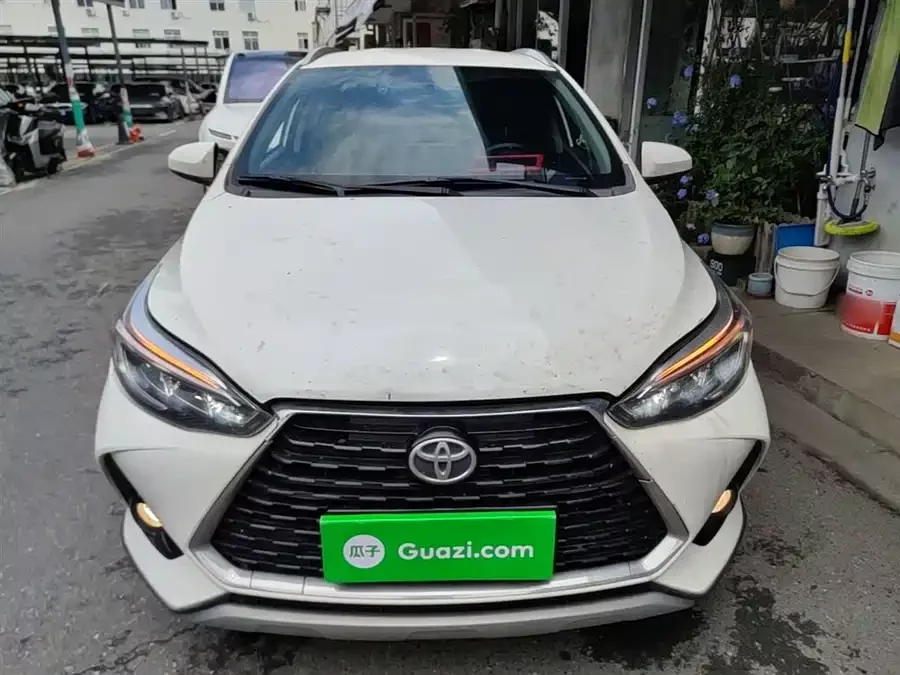 Toyota YARiS L