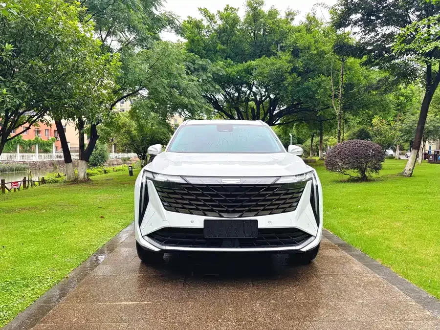 Geely Boyue L
