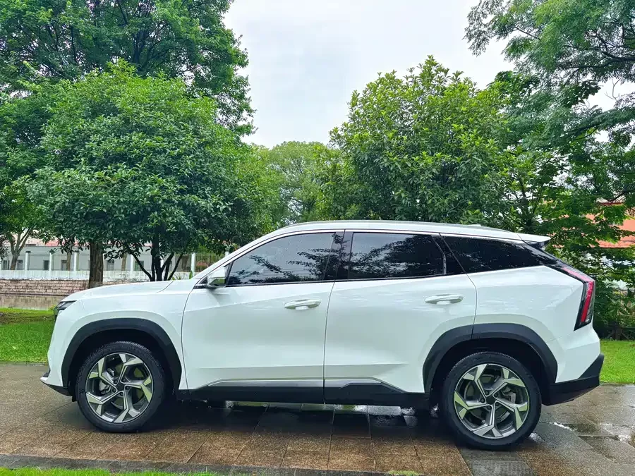 Geely Boyue L