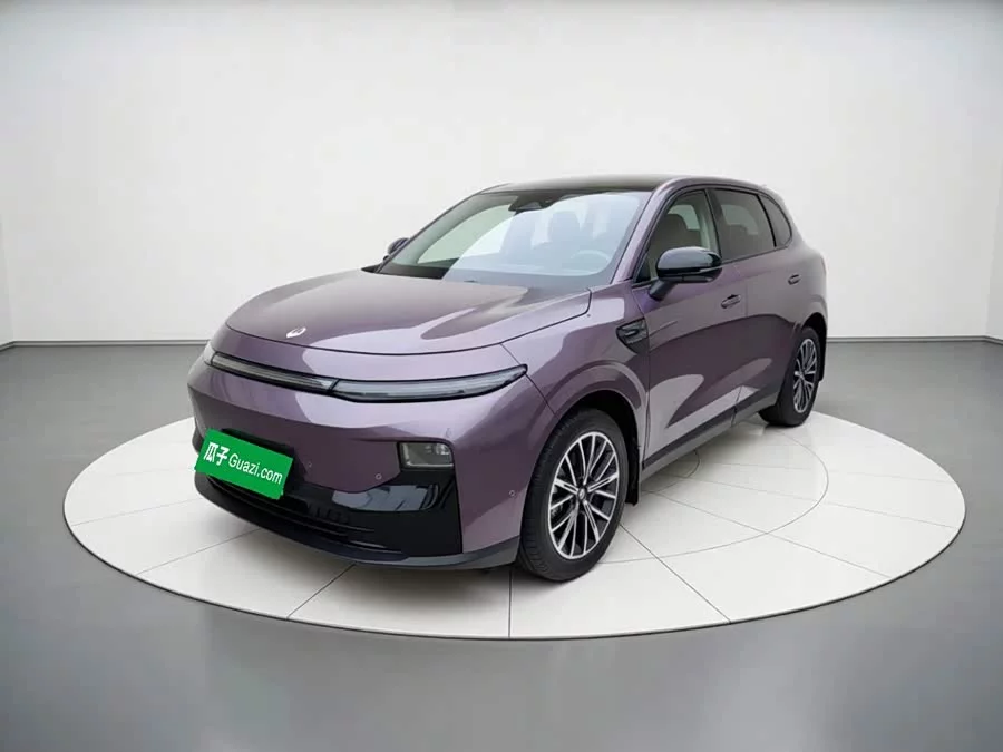 Leapmotor B10