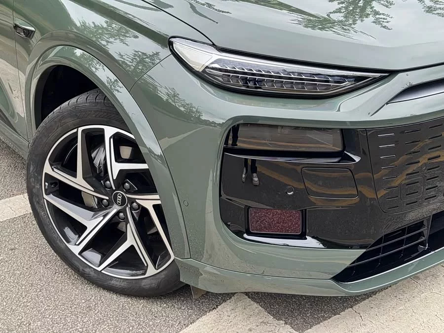Audi Q6L e-tron