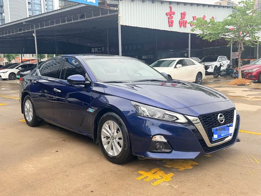 Nissan Teana