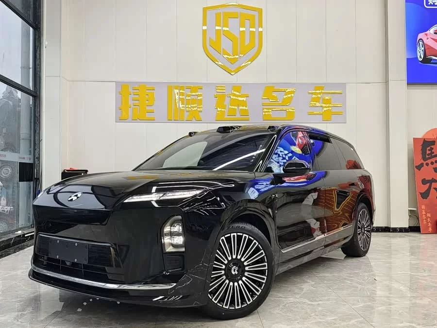 NIO ES8