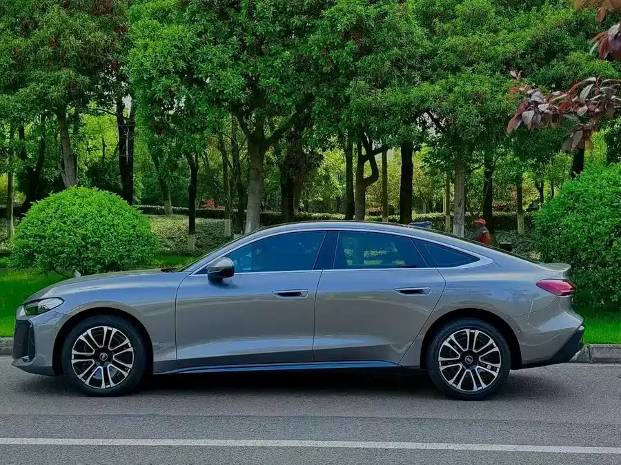 Audi A5L