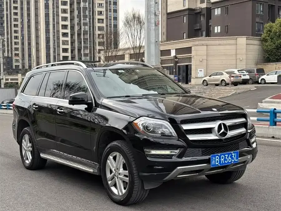 Mercedes Benz GL-Class