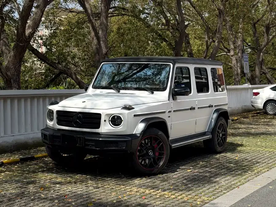 Mercedes Benz G-rated