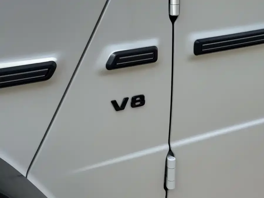 Mercedes Benz G-rated