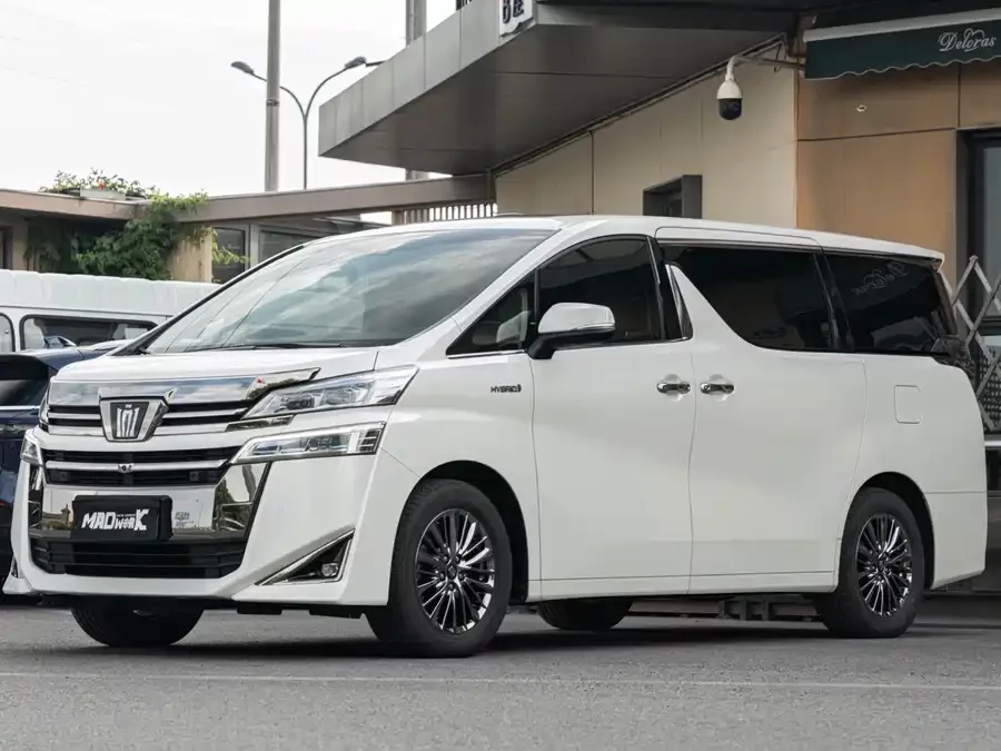 Toyota Crown Vellfire