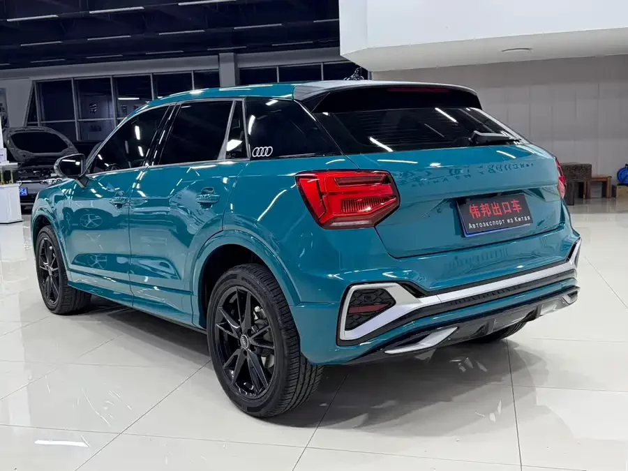 Audi Q2L