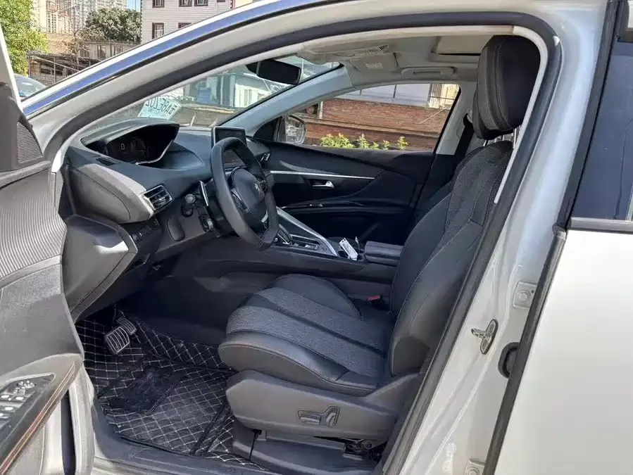 Peugeot 4008