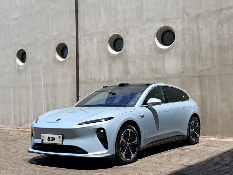 NIO ET5T