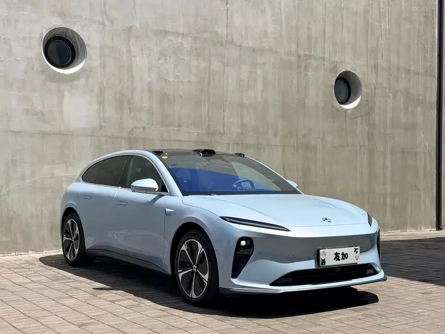 NIO ET5T