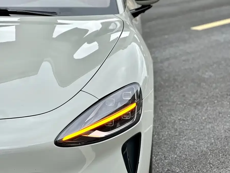 Xiaomi SU7
