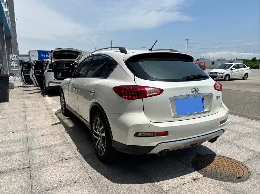 Infiniti QX50