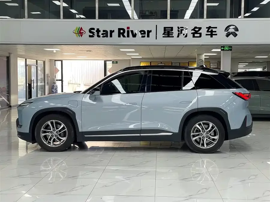 NIO ES6