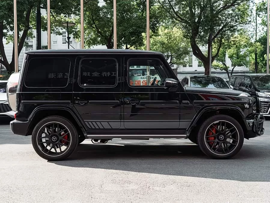 Mercedes Benz G-rated