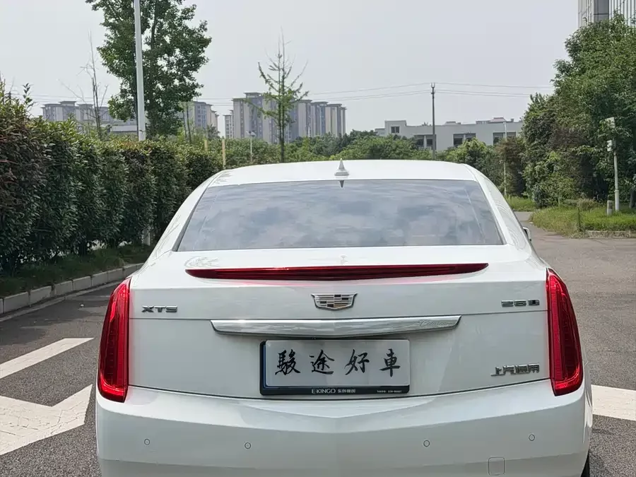 Cadillac XTS