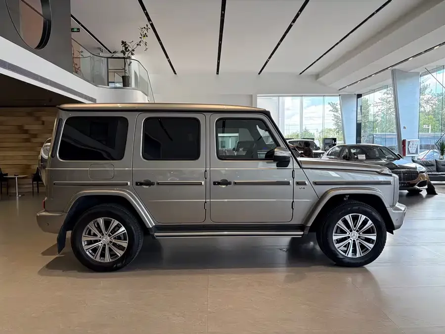 Mercedes Benz G-rated