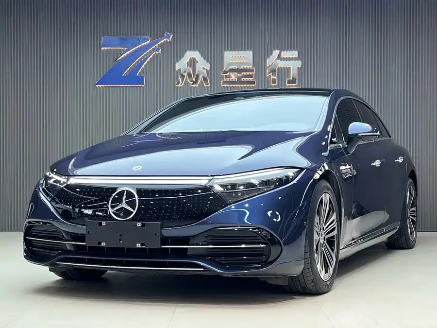 Mercedes Benz EQS