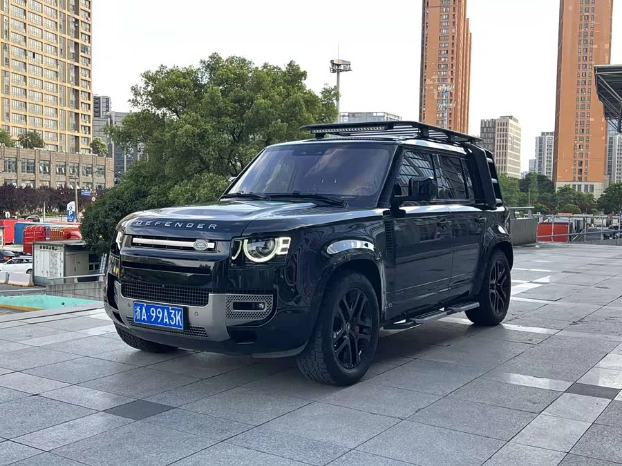Land Rover guard