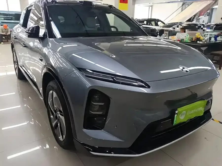 NIO ES6