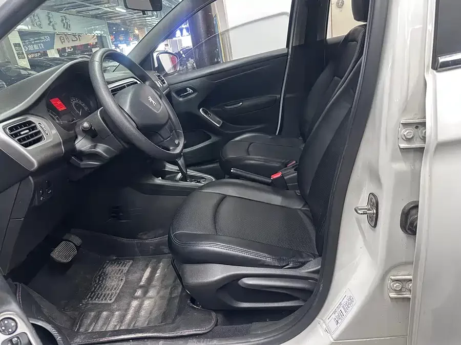 Peugeot 301