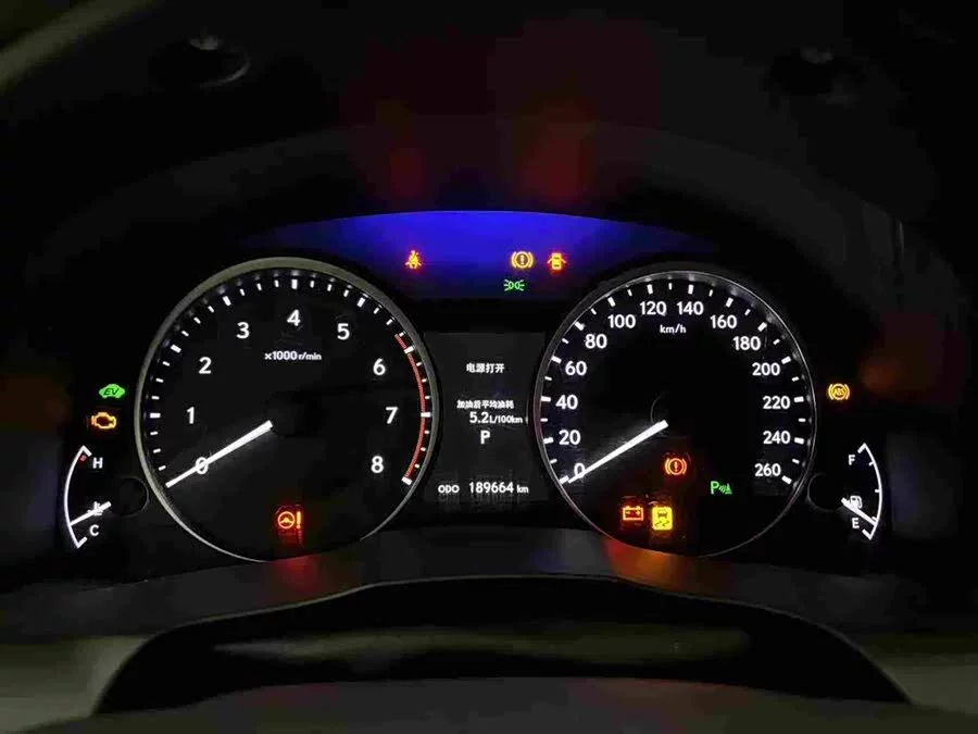 Lexus ES