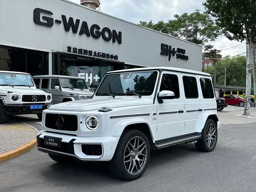 Mercedes Benz G-rated