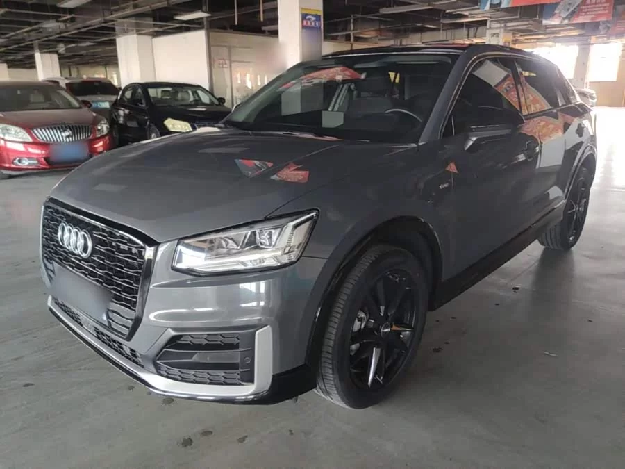Audi Q2L