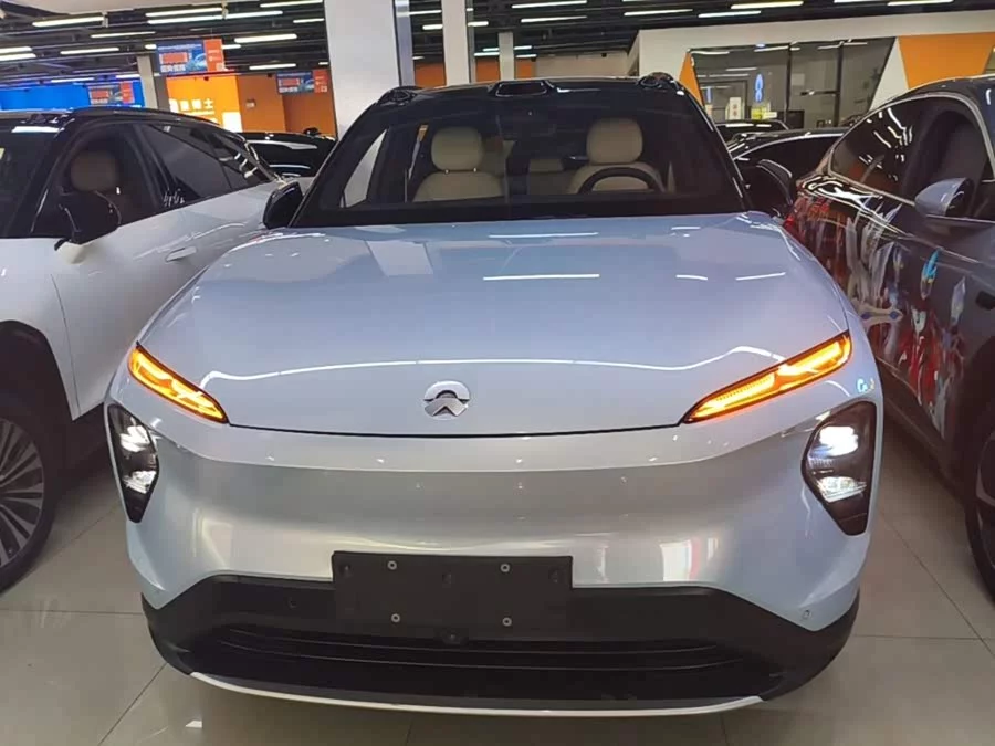 NIO ES7