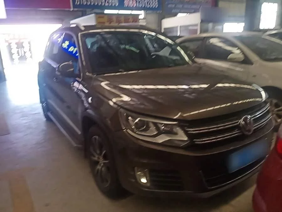 Volkswagen Tiguan