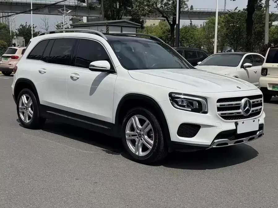 Mercedes Benz GLB