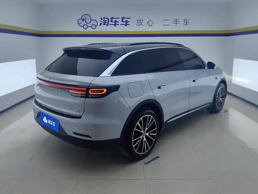 Leapmotor C11