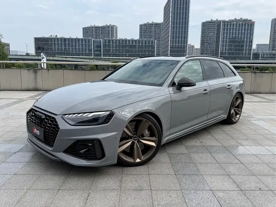 Audi RS 4
