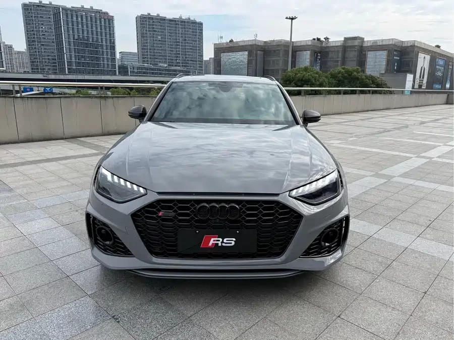 Audi RS 4